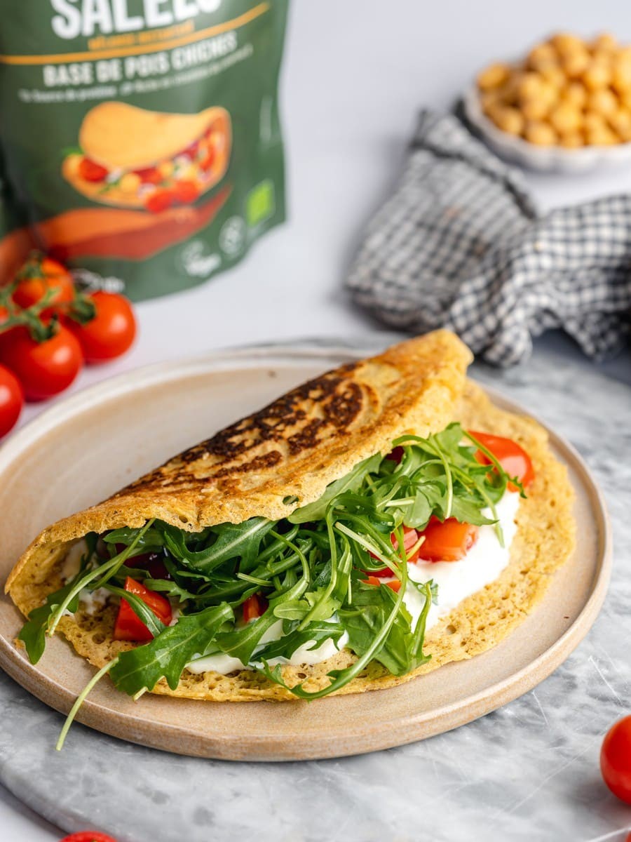 Crepe with Tomato and Arugula